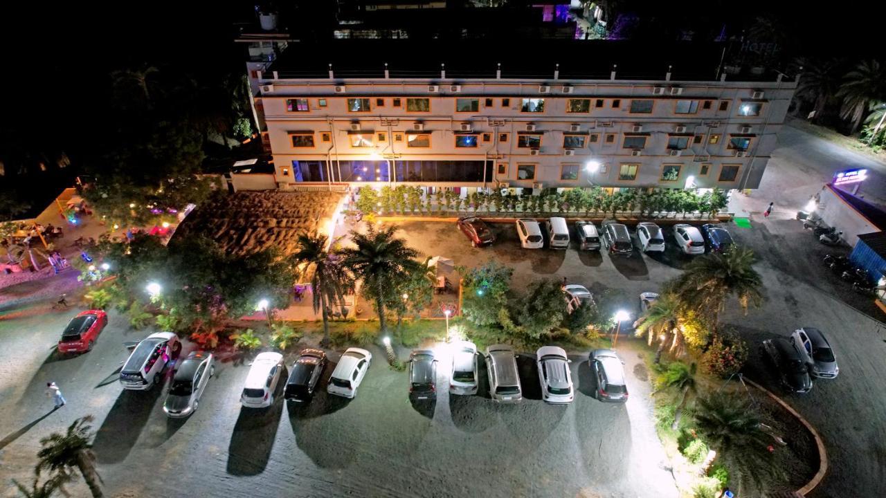 Hotel Silver Resort Даман Екстериор снимка